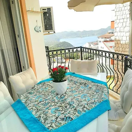Manolyam * Kaş